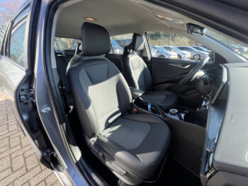 51728883-kia-niro-2025