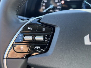 51728883-kia-niro-2025