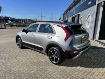 51728883-kia-niro-2025