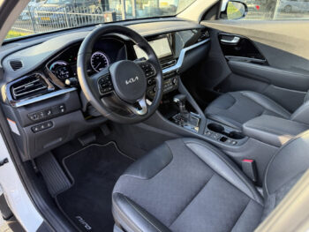 51766882-kia-niro-2021