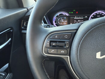 51766882-kia-niro-2021