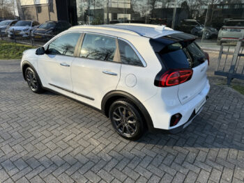 51766882-kia-niro-2021