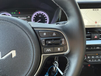 51766882-kia-niro-2021