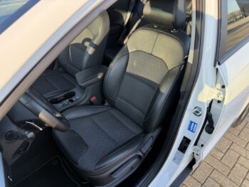 51766882-kia-niro-2021