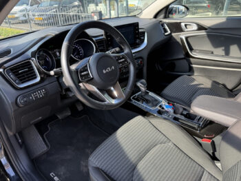 51799274-kia-ceed-sportswagon-2022