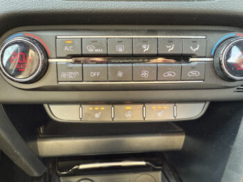 51799274-kia-ceed-sportswagon-2022