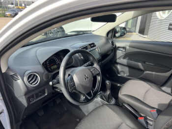 51824978-mitsubishi-space-star-2022