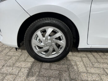 51824978-mitsubishi-space-star-2022