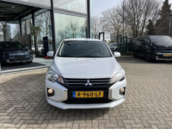 51824978-mitsubishi-space-star-2022