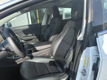 51853142-tesla-model-3-2019