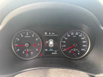 51867863-kia-stonic-2021