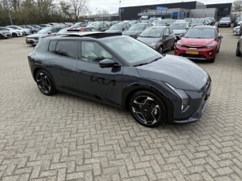 52110078-kia-ev4-2025