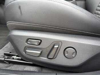 52110078-kia-ev4-2025