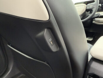 52110078-kia-ev4-2025