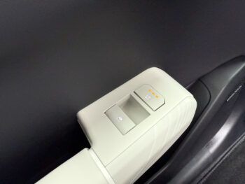 52110078-kia-ev4-2025