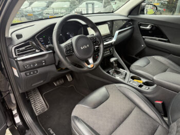 52117204-kia-niro-2022