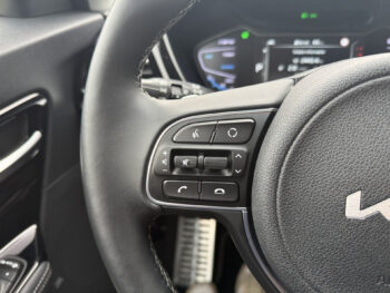 52117204-kia-niro-2022