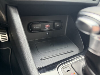 52117204-kia-niro-2022