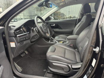 52117204-kia-niro-2022