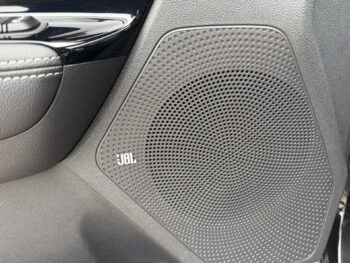 52117204-kia-niro-2022