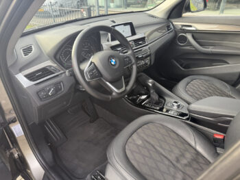 52120374-bmw-x1-2017