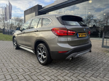 52120374-bmw-x1-2017