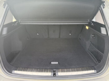 52120374-bmw-x1-2017