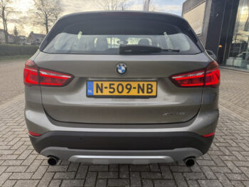 52120374-bmw-x1-2017