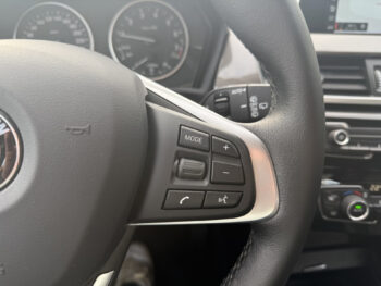 52120374-bmw-x1-2017