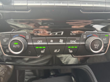 52120374-bmw-x1-2017