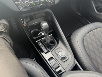 52120374-bmw-x1-2017