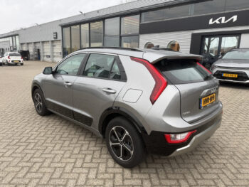 52182145-kia-niro-2025