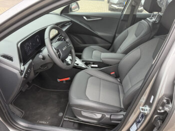 52182145-kia-niro-2025