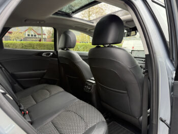 52248741-kia-xceed-2023