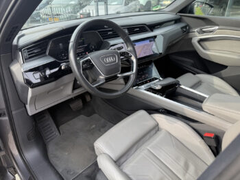 52256649-audi-e-tron-2019