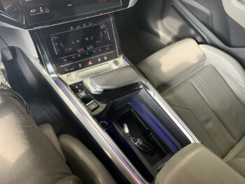 52256649-audi-e-tron-2019