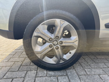 52292810-suzuki-vitara-2015