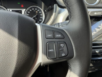 52292810-suzuki-vitara-2015