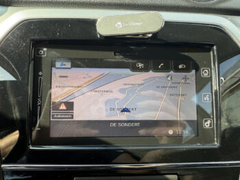 52292810-suzuki-vitara-2015