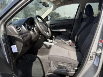 52292810-suzuki-vitara-2015