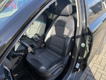 52457108-kia-niro-2018