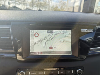 52457108-kia-niro-2018