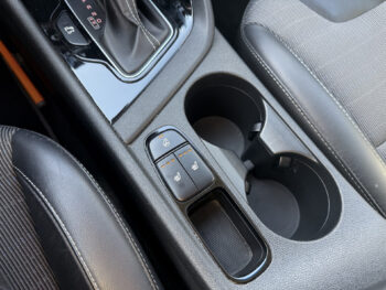 52457108-kia-niro-2018