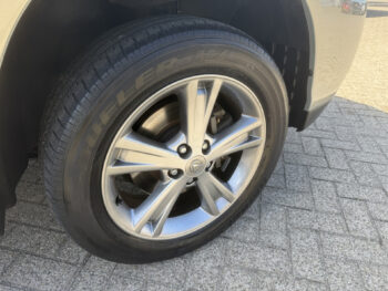 52529744-lexus-rx-2006