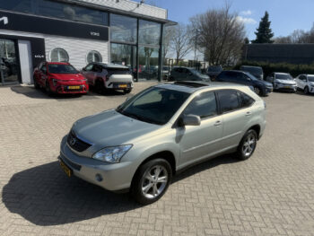 52529744-lexus-rx-2006