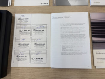 52529744-lexus-rx-2006