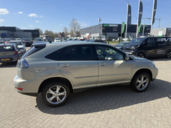 52529744-lexus-rx-2006