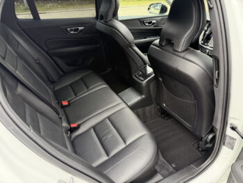 52535058-volvo-v60-2020