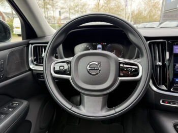 52535058-volvo-v60-2020