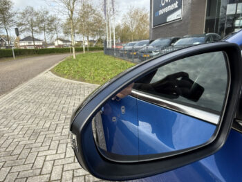 52607917-kia-xceed-2020